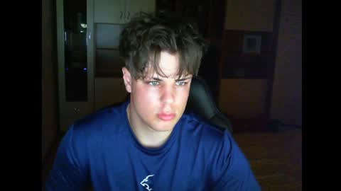 Snapshot of gymguy0505 chatting on 05/17/26, 02:46 gymguy0505 online show from 05/17/26, 02:46