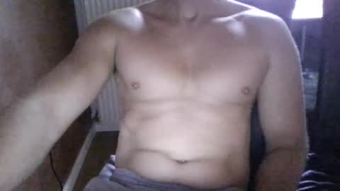 Snapshot of gymxxx_ chatting on 06/04/26, 06:30 gymxxx_ online show from 06/04/26, 06:30