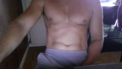 Snapshot of gymxxx_ chatting on 06/27/26, 05:12 gymxxx_ online show from 06/27/26, 05:12