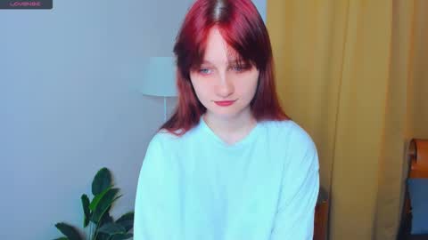 Kelly  Lilly online show from 11/02/25, 06:43