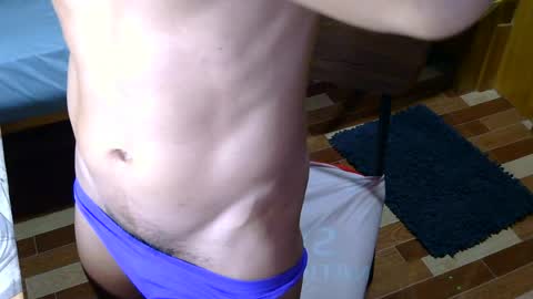 Snapshot of h0t2xh0ry chatting on 06/15/26, 02:19 Rue online show from 06/15/26, 02:19