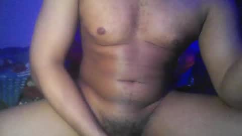 Snapshot of h0tboykoko chatting on 01/06/25, 03:31 koko online show from 01/06/25, 03:31