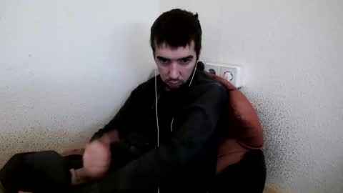 Snapshot of h1dden_reality chatting on 02/18/25, 06:04 h1dden_reality online show from 02/18/25, 06:04