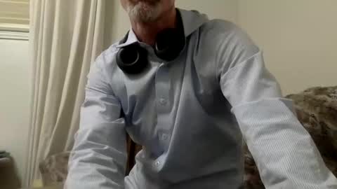 h333th3nz online show from 02/24/26, 08:40