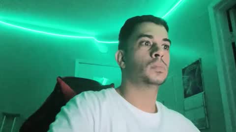 Snapshot of habibihoops chatting on 11/09/25, 08:23 habibihoops online show from 11/09/25, 08:23