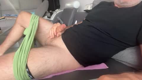 Snapshot of hachikofr chatting on 09/13/25, 06:46 hachikofr online show from 09/13/25, 06:46