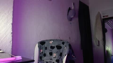 hadesmit1 online show from 03/18/26, 02:04