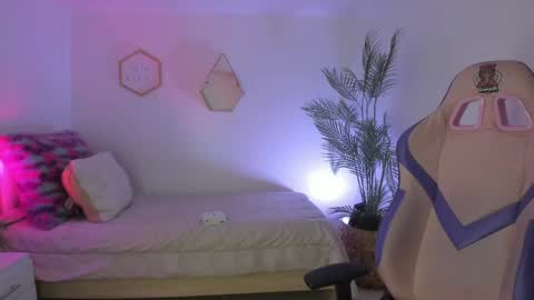 Snapshot of hadid_jimenez chatting on 04/23/26, 01:51 Hadid online show from 04/23/26, 01:51