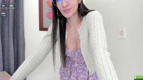 Hae-In online show from 03/09/25, 11:25