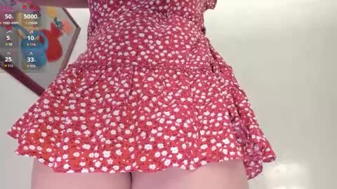 Hae-In online show from 10/14/25, 07:53