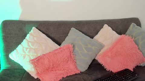 Hailee online show from 12/28/24, 03:04