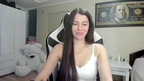 Snapshot of hailey_beauty chatting on 10/08/25, 09:34 Sk pe Anya388109 online show from 10/08/25, 09:34