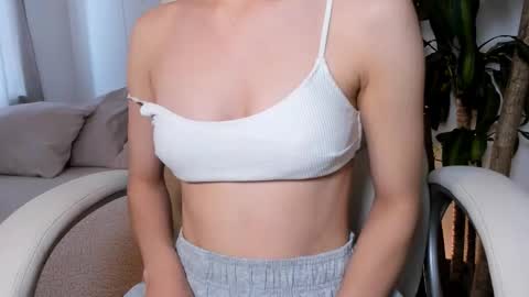 Snapshot of hailey_firee chatting on 12/15/25, 08:46 Hailey online show from 12/15/25, 08:46