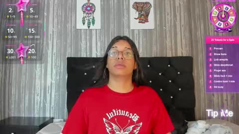 Snapshot of hailey_johnsonn chatting on 09/15/25, 12:27 hailey_johnsonn online show from 09/15/25, 12:27