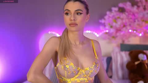 Hailey online show from 05/24/26, 07:13