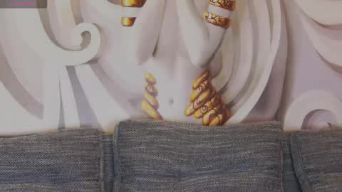 Snapshot of hailey_peach chatting on 10/02/25, 04:58 HaileyPeach online show from 10/02/25, 04:58