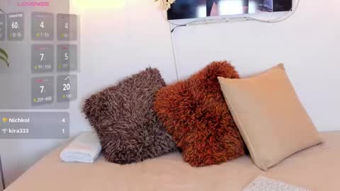 Snapshot of hailey_thompsonnn chatting on 11/08/25, 10:52 Hailey Thompson online show from 11/08/25, 10:52