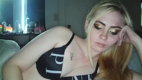 Hailey and d online show from 12/18/24, 07:58