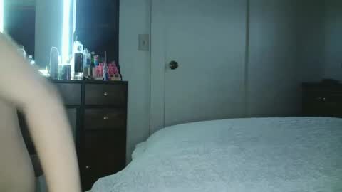 Hailey and d online show from 12/19/24, 04:23