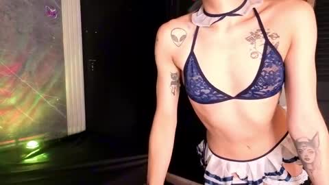 haileycat_ online show from 05/15/26, 04:41