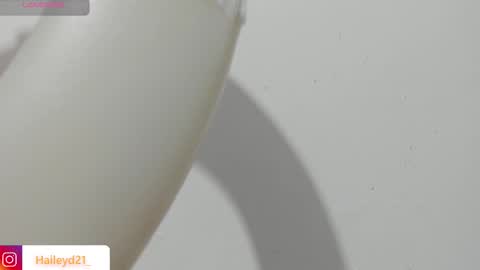 Hailey online show from 02/21/26, 07:04