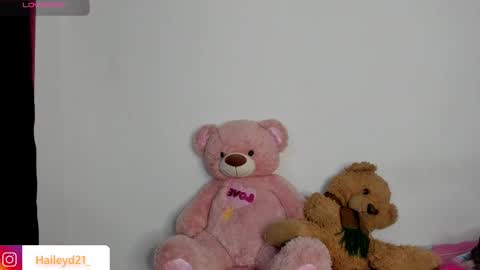 Hailey online show from 03/23/26, 11:31