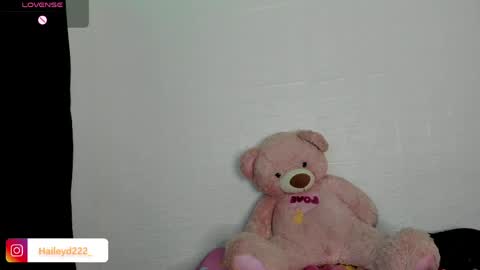 Snapshot of haileyduke chatting on 04/28/26, 02:27 Hailey online show from 04/28/26, 02:27