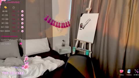 Snapshot of haileyfoxy chatting on 02/25/25, 02:14 Hailey online show from 02/25/25, 02:14