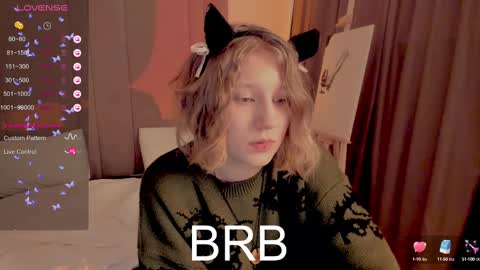 Snapshot of haileyfoxy chatting on 03/04/25, 08:13 Hailey online show from 03/04/25, 08:13