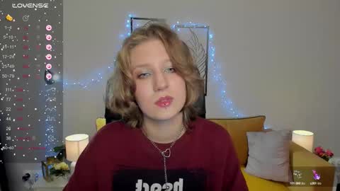 Snapshot of haileyfoxy chatting on 10/03/25, 08:55 Hailey online show from 10/03/25, 08:55