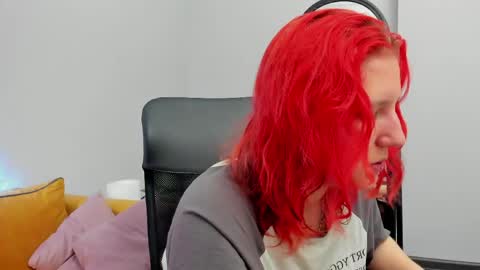 Hailey online show from 04/22/26, 11:45