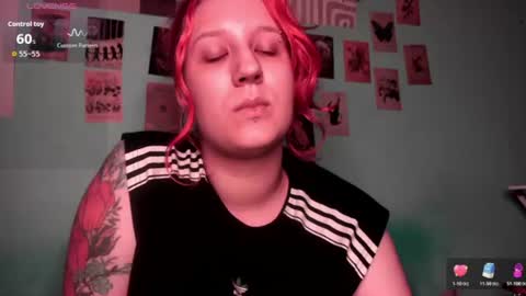 Snapshot of haileyfoxy chatting on 06/30/26, 03:46 Hailey online show from 06/30/26, 03:46