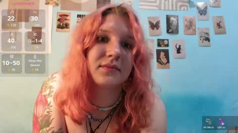 Snapshot of haileyfoxy chatting on 07/16/26, 04:13 Hailey online show from 07/16/26, 04:13