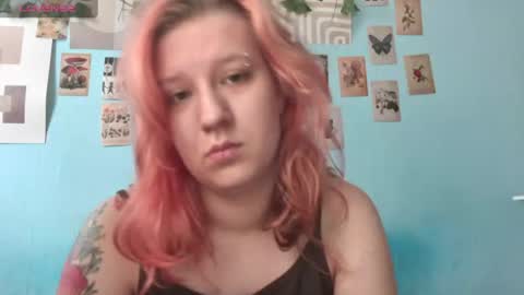 Snapshot of haileyfoxy chatting on 07/27/26, 02:51 Hailey online show from 07/27/26, 02:51