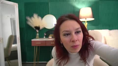 Hailey online show from 01/19/26, 04:16