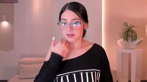 Hailey online show from 01/05/26, 05:27