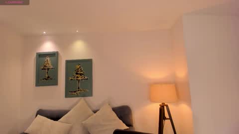 Hailey online show from 03/01/26, 11:12