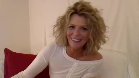 Hailey online show from 12/15/24, 12:51