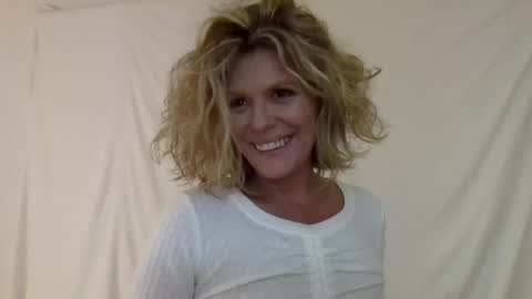 Hailey online show from 12/28/24, 02:01