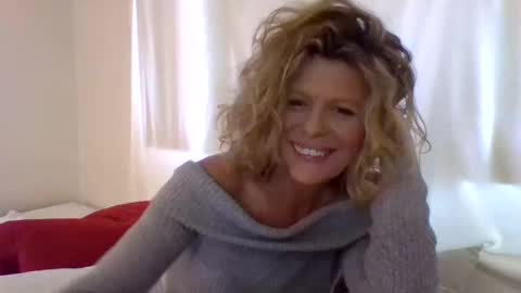 Hailey online show from 12/28/24, 11:16