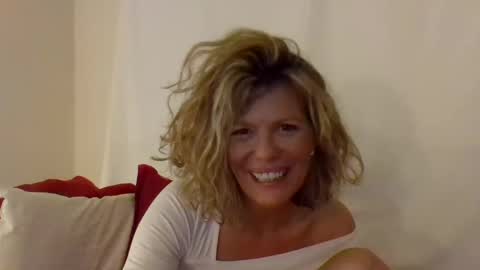 Hailey online show from 01/17/25, 03:12