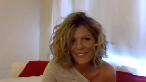 Hailey online show from 01/19/25, 08:09