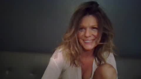 Hailey online show from 10/07/25, 08:39