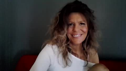 Hailey online show from 01/09/26, 07:48