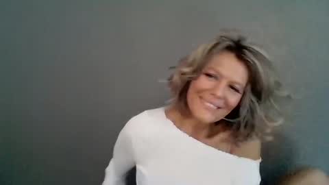 Hailey online show from 02/27/26, 06:52