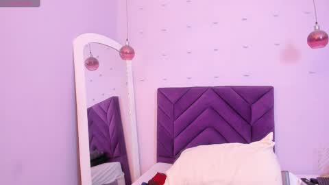 haileystonei online show from 02/13/25, 12:00