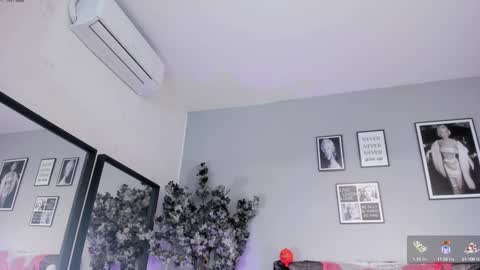 haileystonei online show from 10/20/25, 11:32