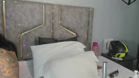 haileystonei online show from 12/02/25, 11:59