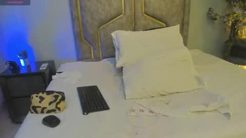 haileystonei online show from 02/14/26, 11:18