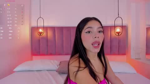 Snapshot of haily_b chatting on 10/28/25, 07:16 Haily online show from 10/28/25, 07:16